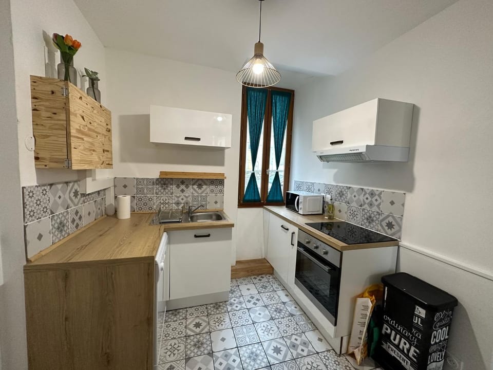 Kitchen or kitchenette, dishwasher, minibar, pet friendly, stove, toaster