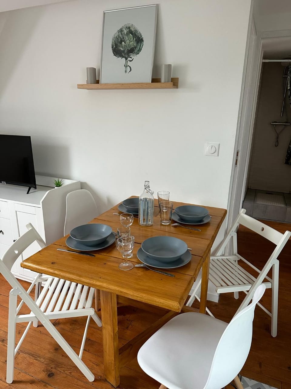 Seating area, Dining area