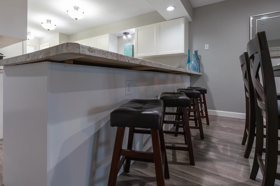 2BR Updated Walk-in - 2 Pools - Near The Strip - FREE TICKETS INCLUDED - FHC13 House in Branson