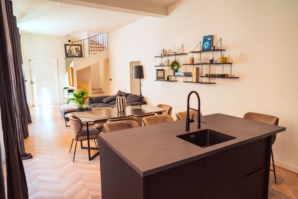 Hôtel particulier 123m² centre historique Avignon. Apartment in Avignon
