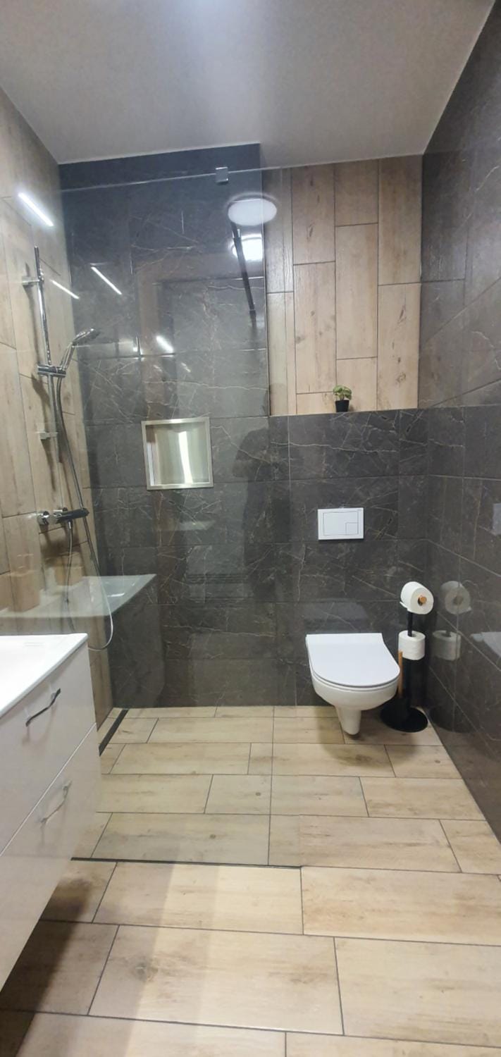 Shower, Toilet, Bathroom