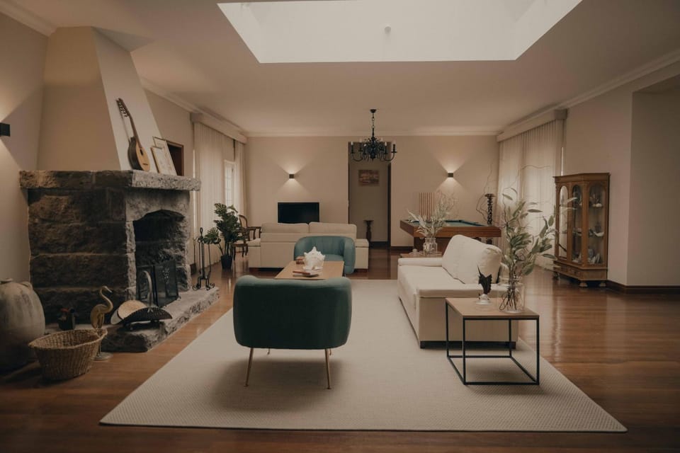 Billiard, TV and multimedia, Living room