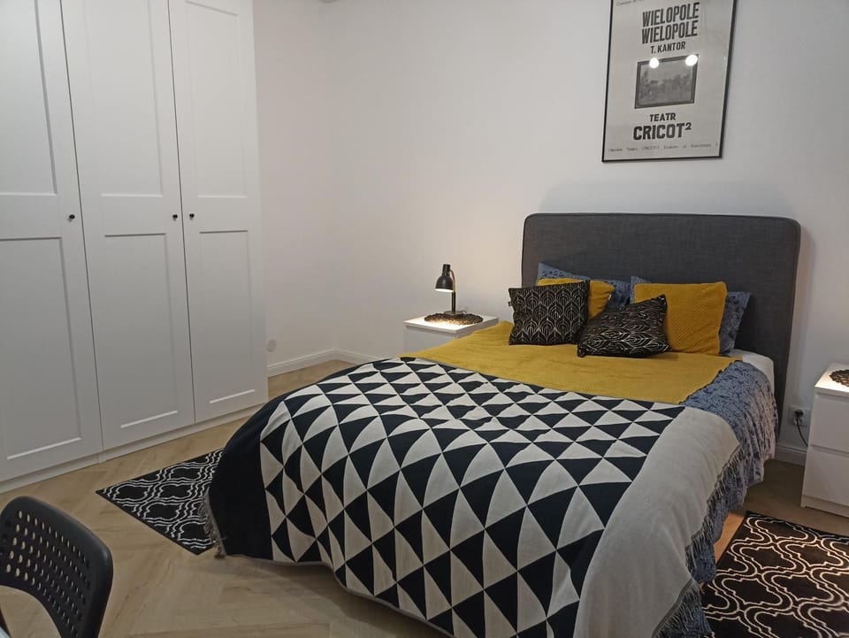Bed, Photo of the whole room, Bedroom, wardrobe