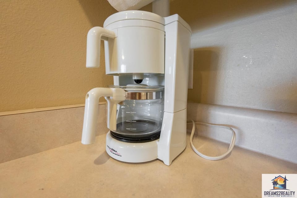 Coffee/tea facilities, Kitchen or kitchenette