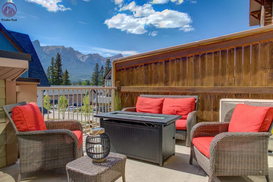View (from property/room), Balcony/Terrace