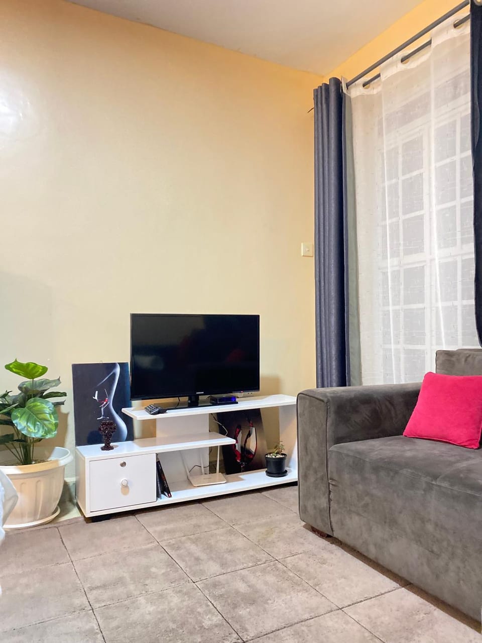 Communal lounge/ TV room