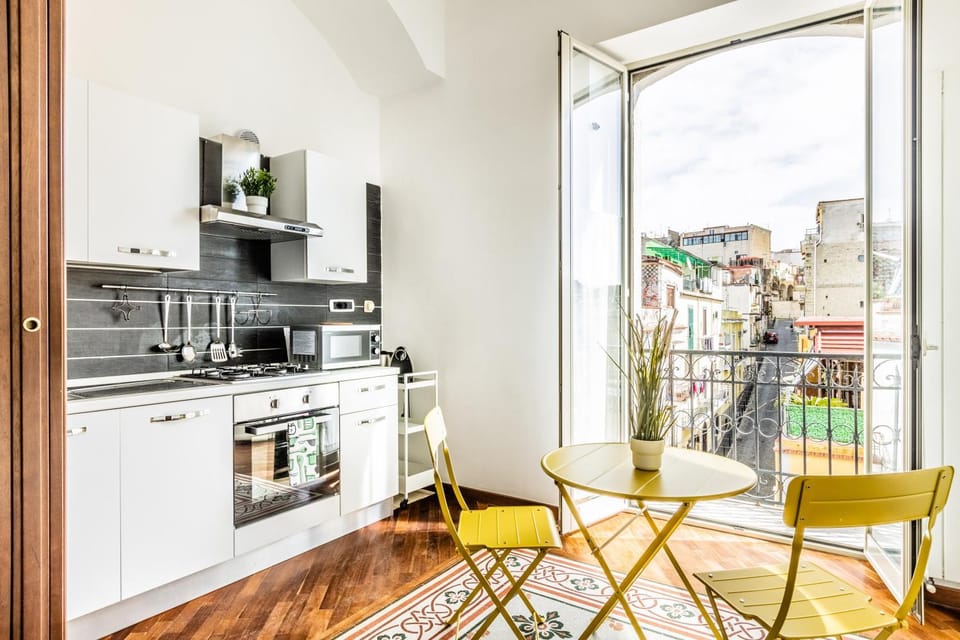 Day, Balcony/Terrace, Kitchen or kitchenette, Dining area, City view, pet friendly, stove