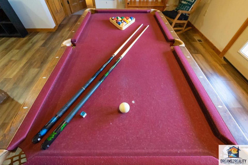 Forest Heights Lodge - 6BR - Pool Table - Near Silver Dollar City - FREE TICKETS INCLUDED - House in Indian Point