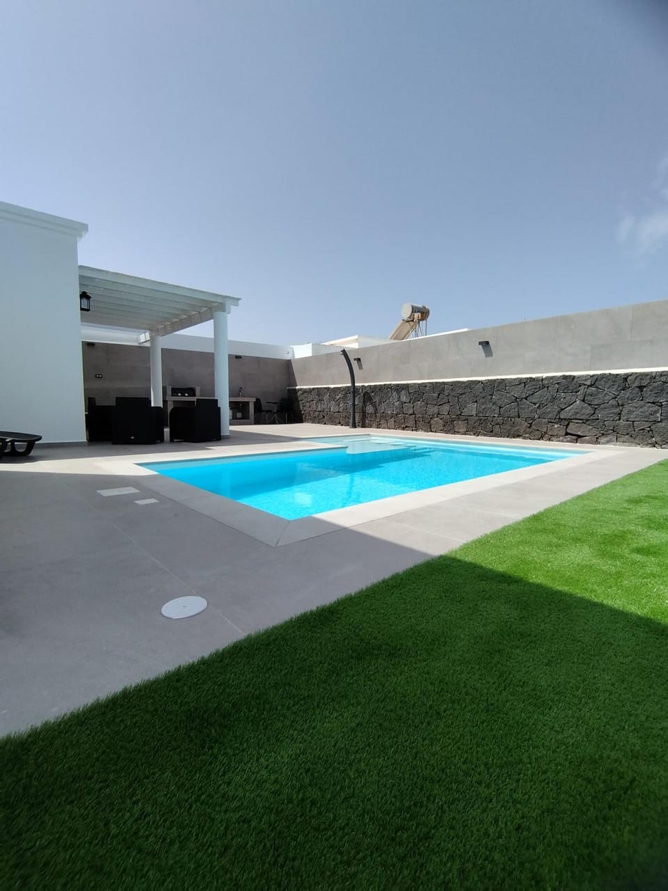 Day, Pool view, Swimming pool, sunbed