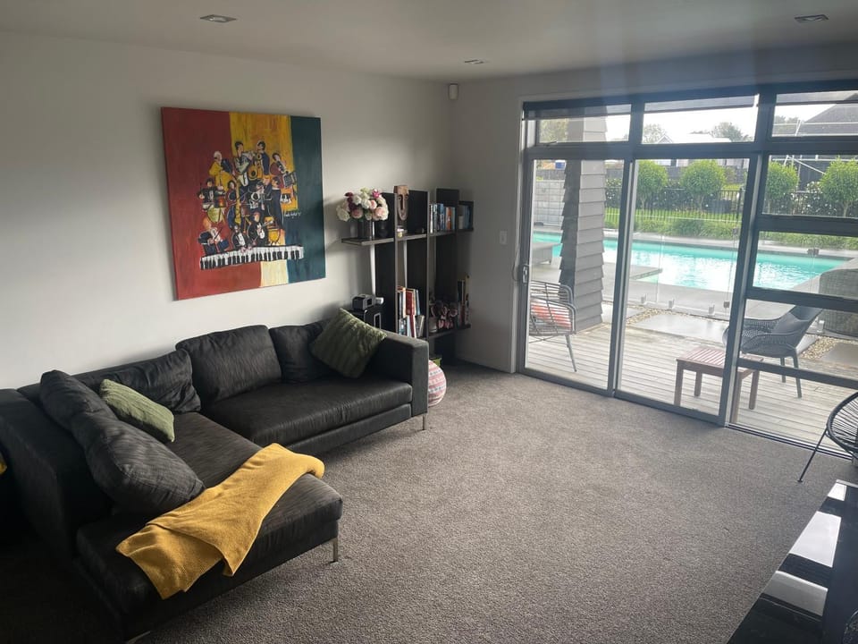 Titoki Grove Apartment in Cambridge