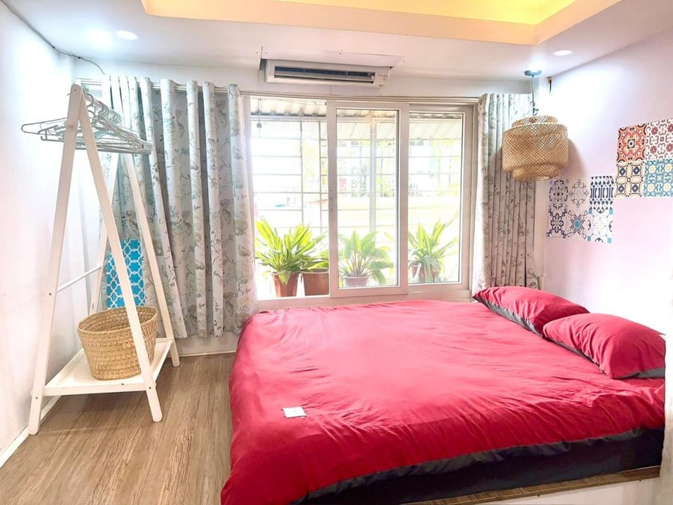 Duplex WARM HANOI, 2 bedrooms, Old Quarter, 3mins to Hoan Kiem Lake Apartment in Hanoi