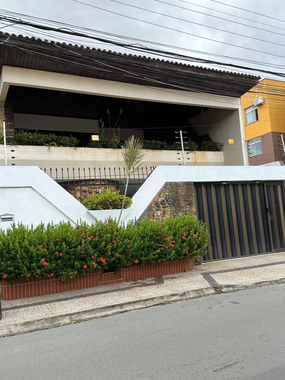 Property building, Day