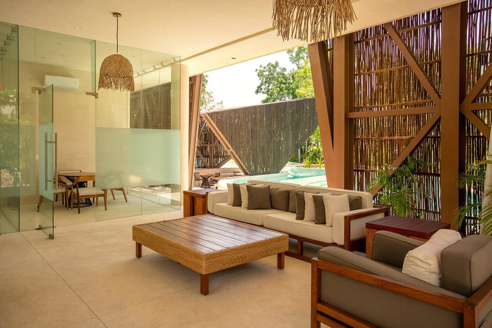 Living room, Seating area