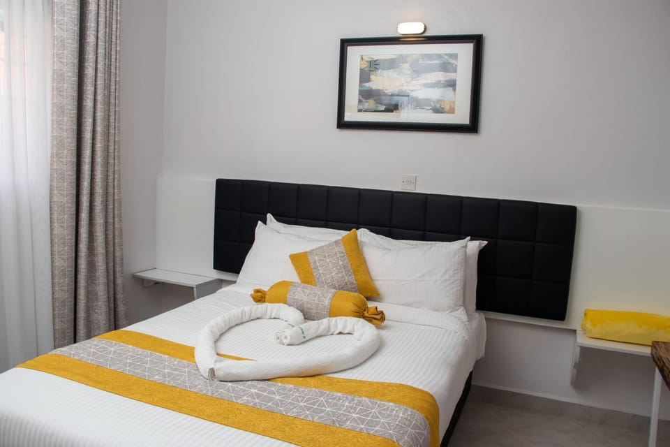 Bed, towels
