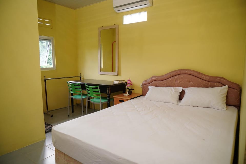 Omah Bogem Homestay Syariah Vacation rental in Special Region of Yogyakarta