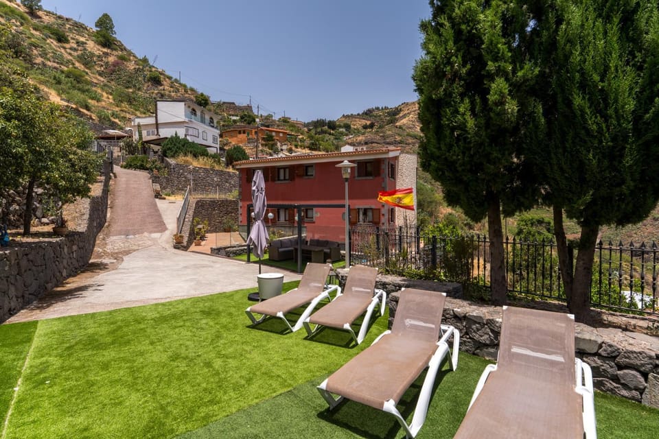 Property building, Garden view, Mountain view, sunbed