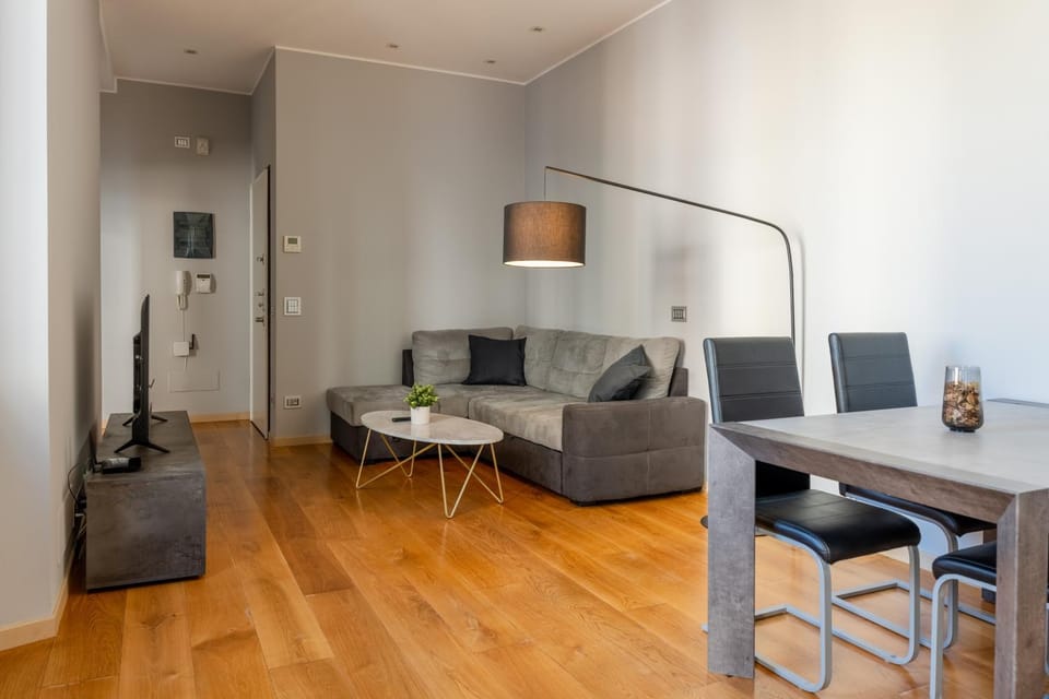 TV and multimedia, Living room, Seating area, Dining area, hair dresser