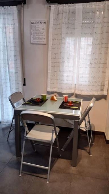 Appartamento MaMa Monolocale terrazzo vista mare Apartment in Ventimiglia