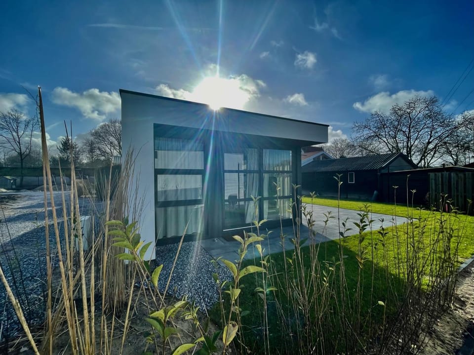 Edelhert, moderne en comfortabele vakantiewoning met hottub! House in Ermelo