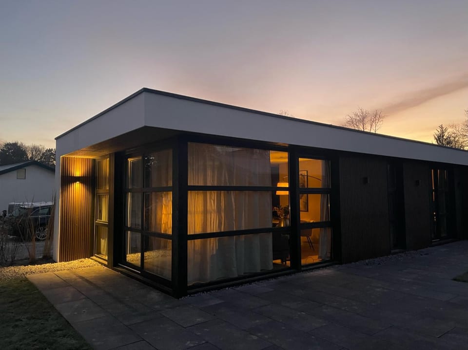 Edelhert, moderne en comfortabele vakantiewoning met hottub! House in Ermelo