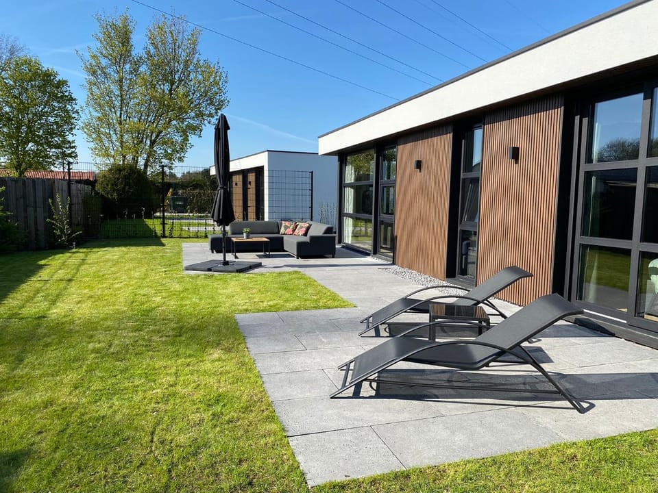 Edelhert, moderne en comfortabele vakantiewoning met hottub! House in Ermelo