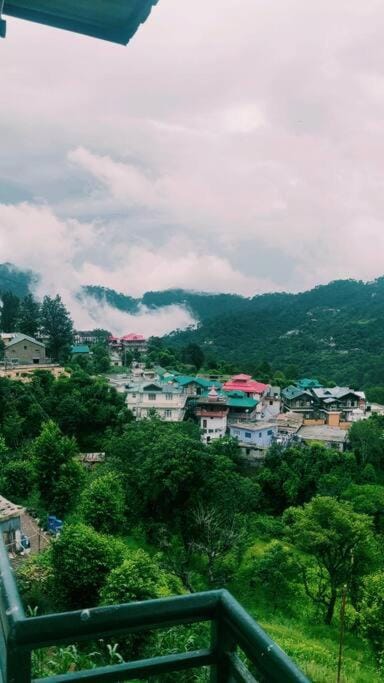 The Willows cottage Kasauli Villa in Himachal Pradesh