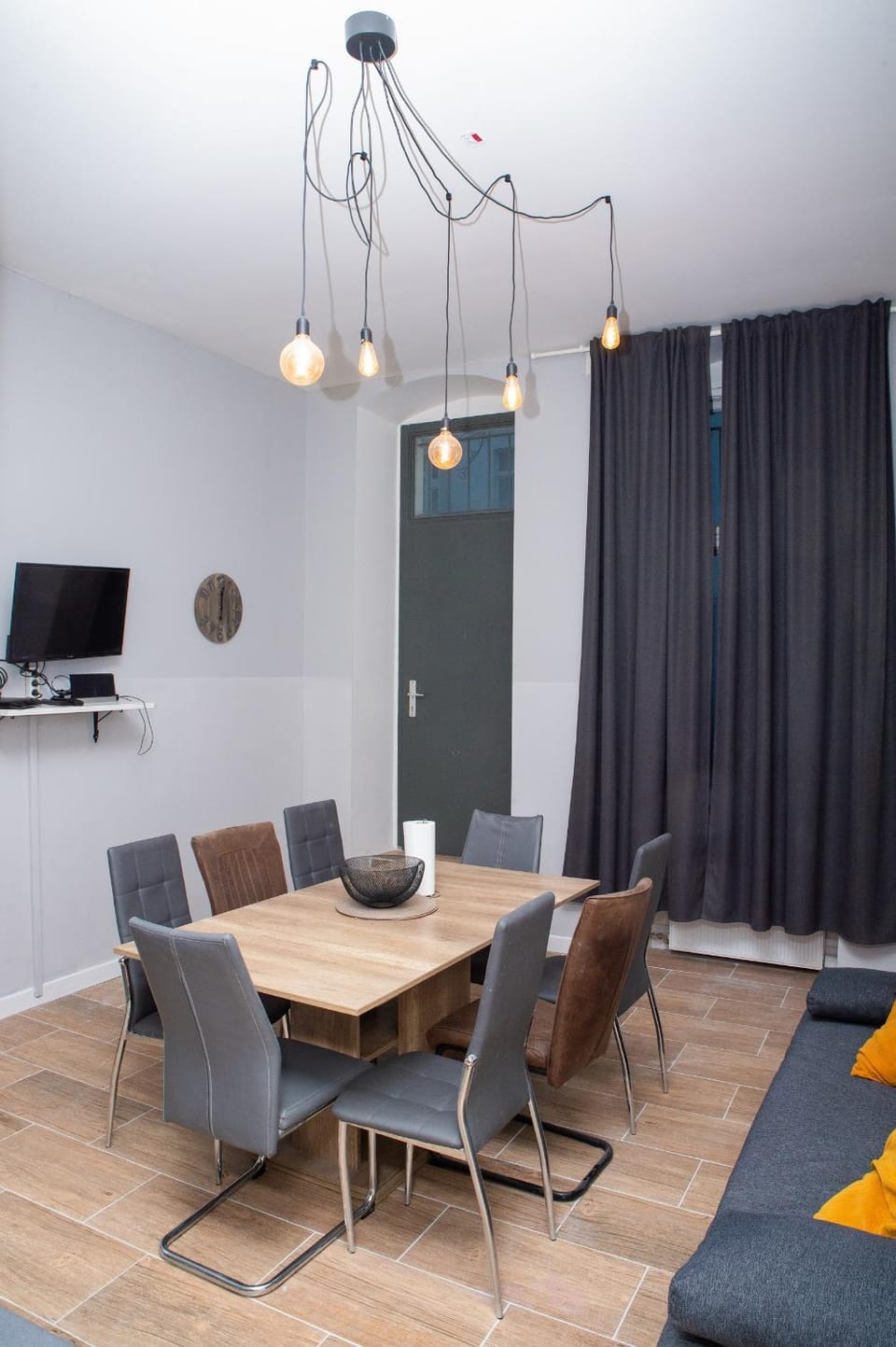 BIG 4ROOMS CENTRAL CITY APARTMENT KURFÜRSTENDAMM Apartment in Berlin