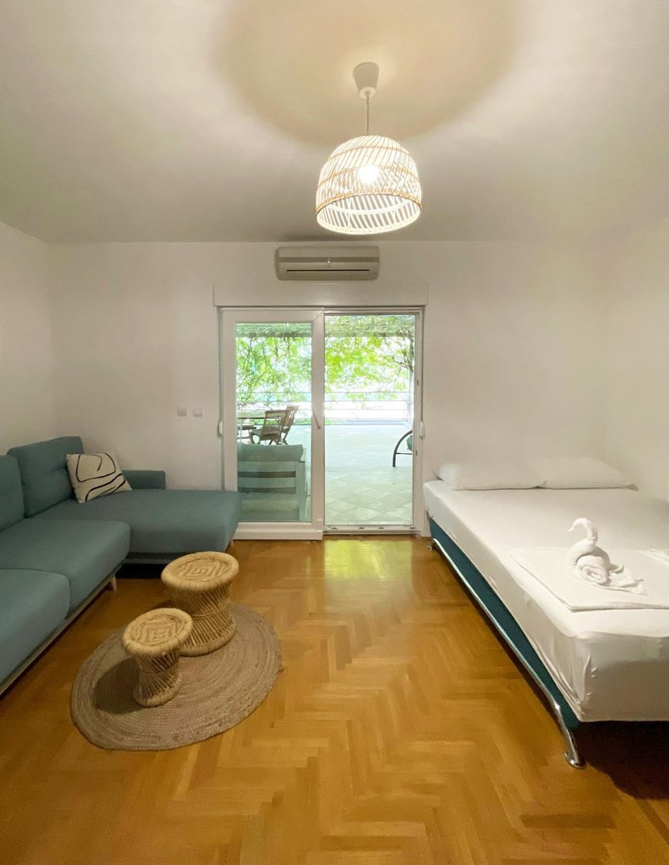 Balcony/Terrace, Living room