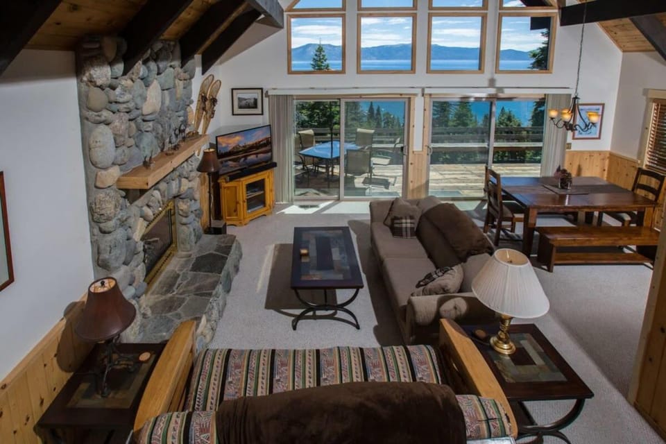 Carnelian Bay View Cabin Cabin in Lake Tahoe