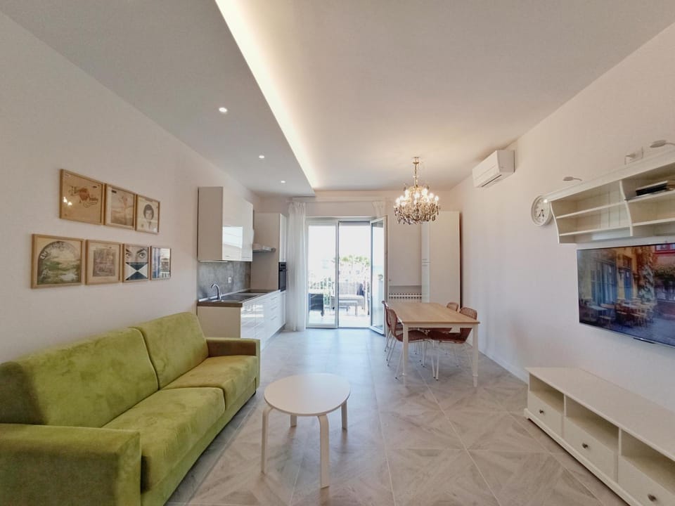 View (from property/room), Living room, Lunch