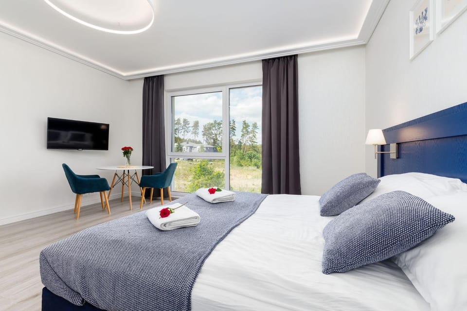 Communal lounge/ TV room, Bed, TV and multimedia, Photo of the whole room, Evening entertainment, Bedroom, towels