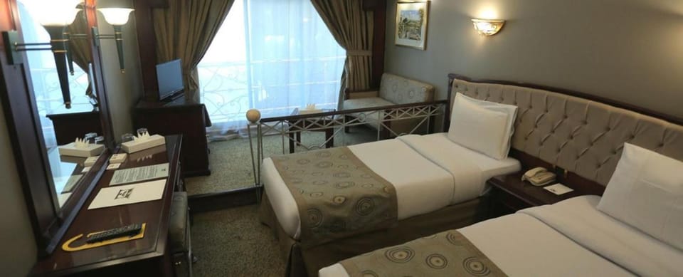 ToBadaa - Nile cruise from Aswan or Luxor 4 Days & 7 days Docked boat in Red Sea Governorate