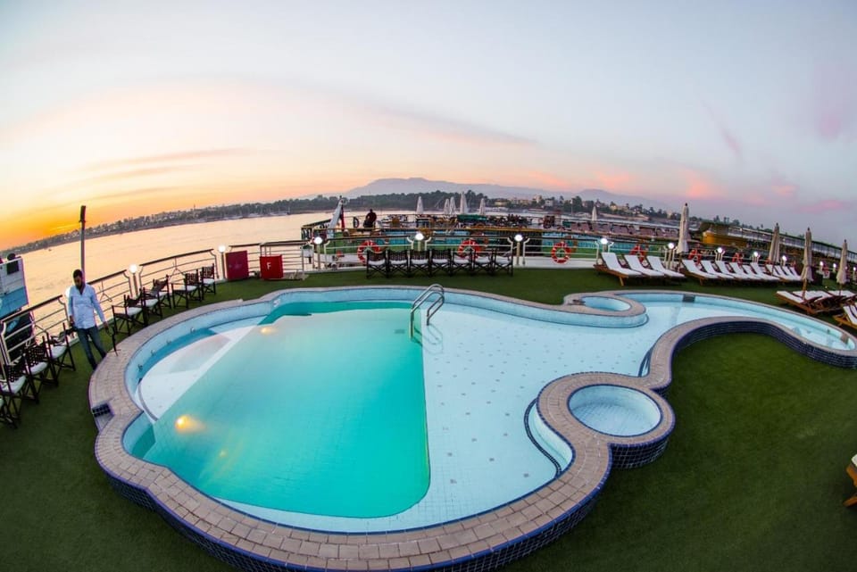 Balcony/Terrace, Swimming pool