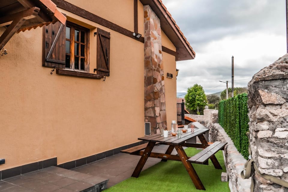 Patio, Garden, Balcony/Terrace
