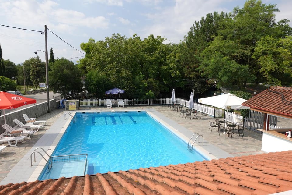 Day, Pool view, Swimming pool, Swimming pool, sunbed