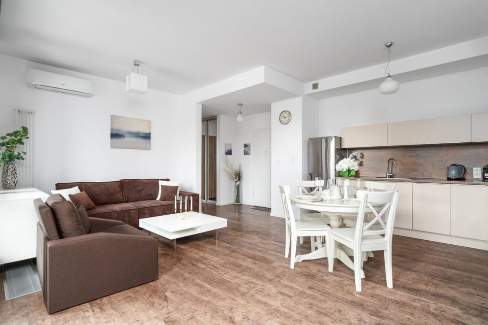 Kitchen or kitchenette, Living room, Seating area, Dining area, minibar, pet friendly, stove