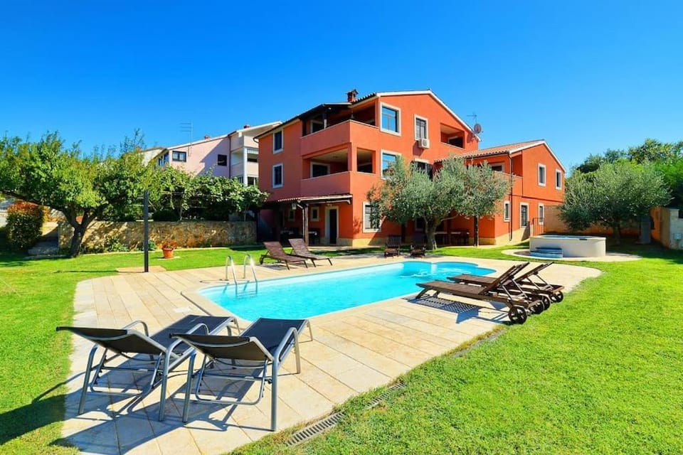 Apartment Fran Apartment in Banjole