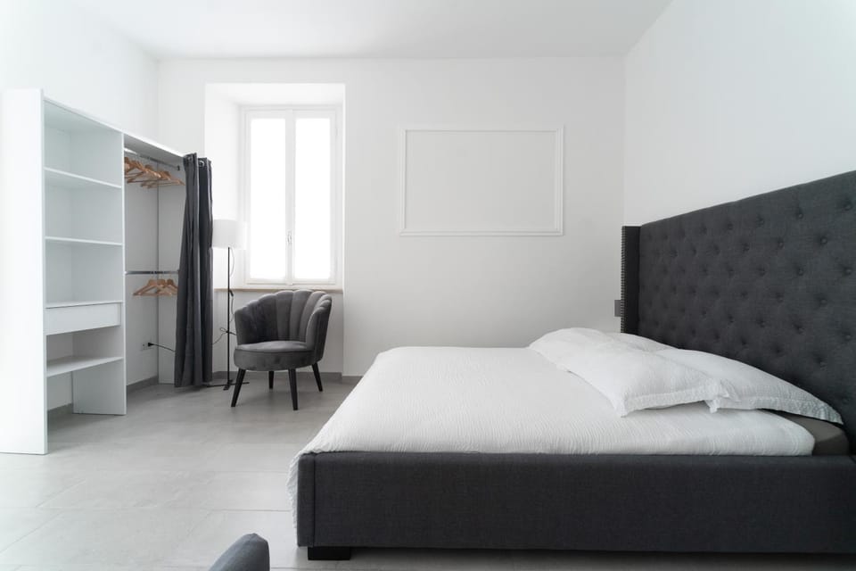 Spacious Apartment - 4 Bedrooms and 3 Bathrooms Apartment in Bergamo