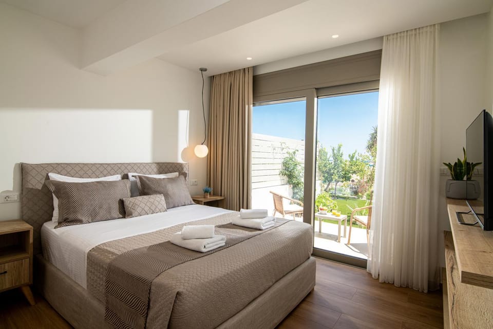 Bed, View (from property/room), Bedroom, towels
