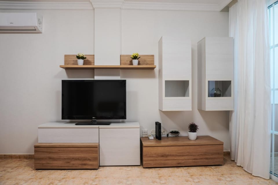 TV and multimedia, air conditioner
