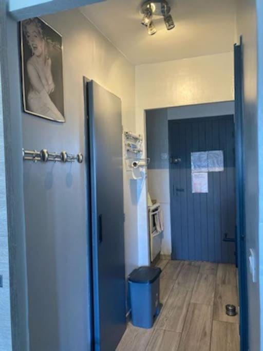 studio agay a 2 pas des plages Apartment in Saint-Raphael
