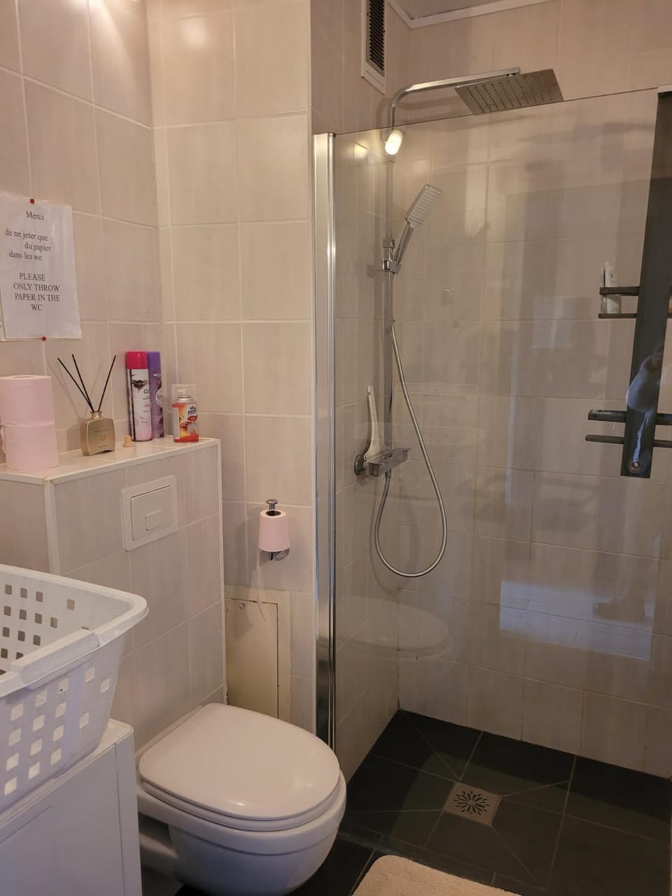 studio agay a 2 pas des plages Apartment in Saint-Raphael