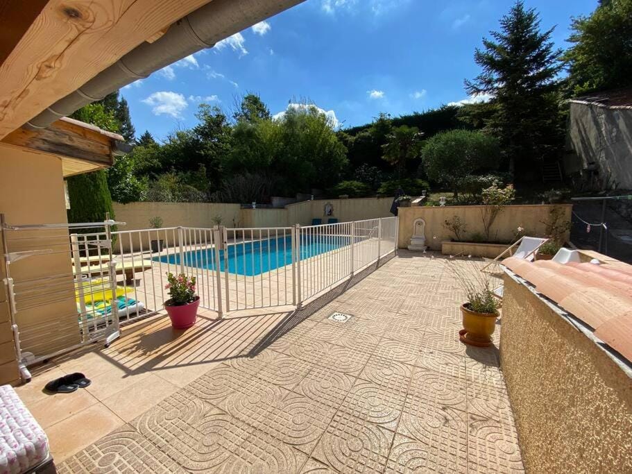 Maison de famille (piscine, jacuzzi et sauna) Villa in Occitanie