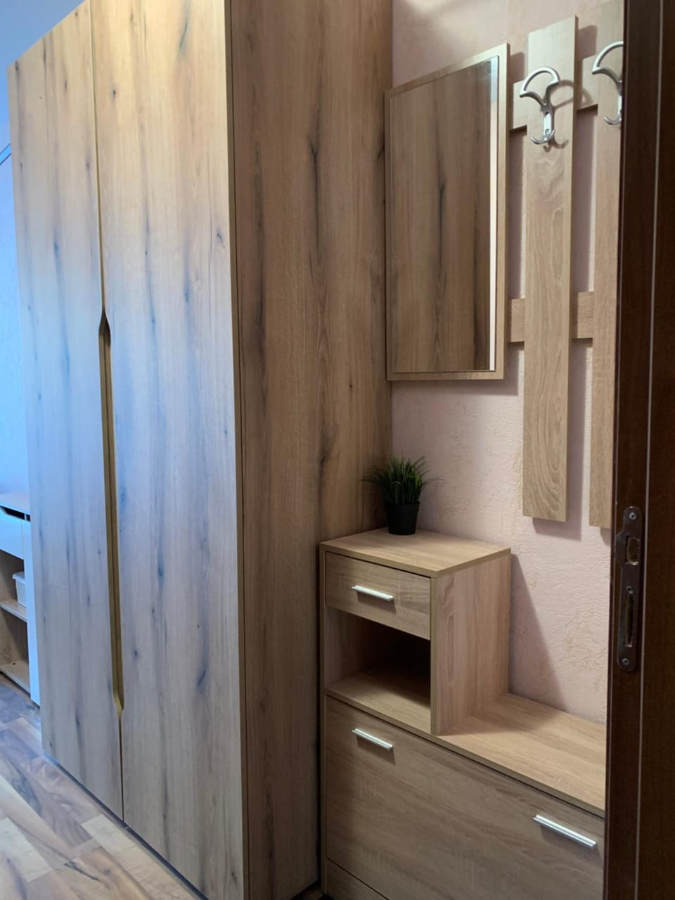 wardrobe