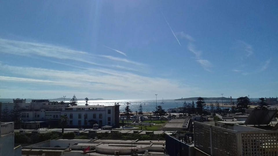 City view, Sea view