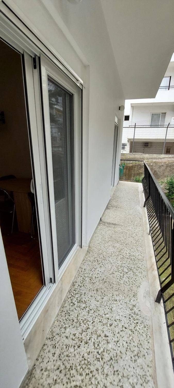 Property building, Balcony/Terrace, Balcony/Terrace