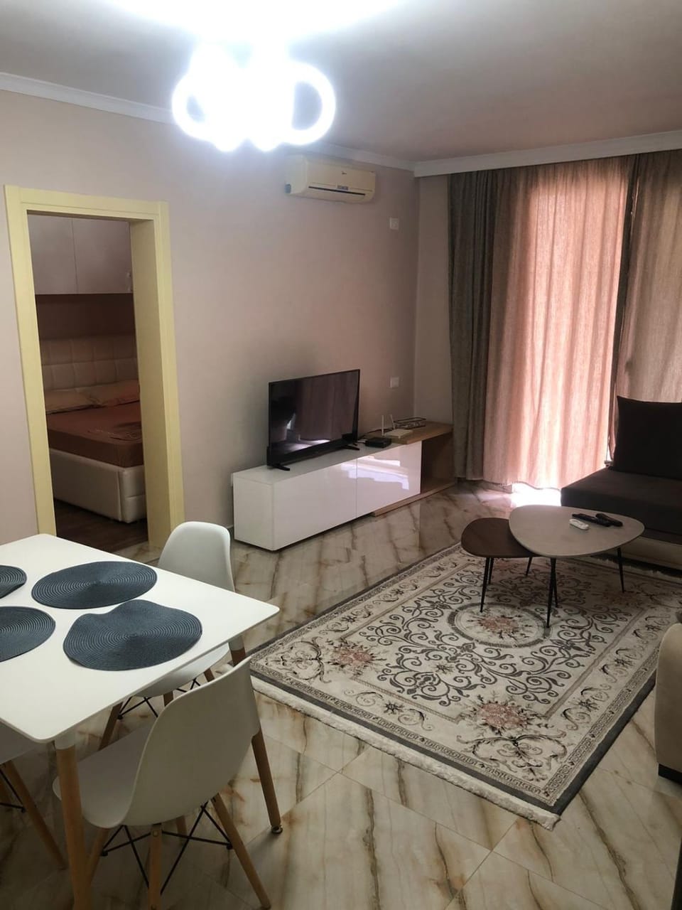 TV and multimedia, Living room, Seating area
