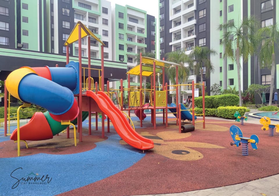Communal lounge/ TV room, Day, Children play ground, Evening entertainment, Area and facilities