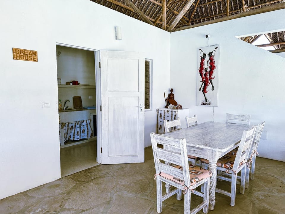 Dream House Apartment hotel in Kenya