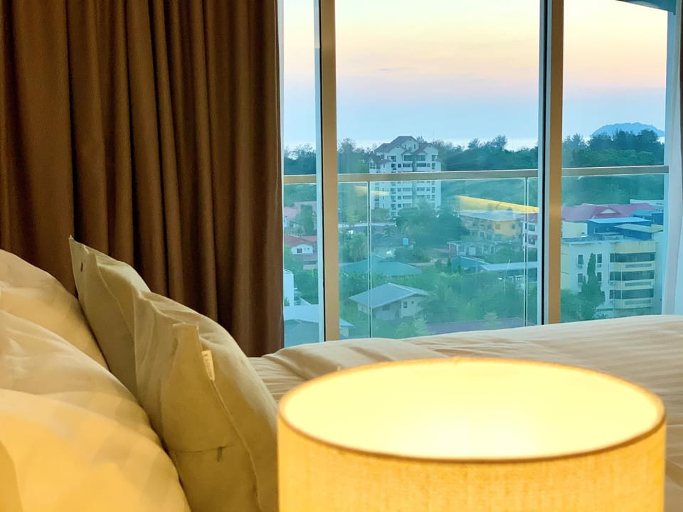 Bed, Sunset